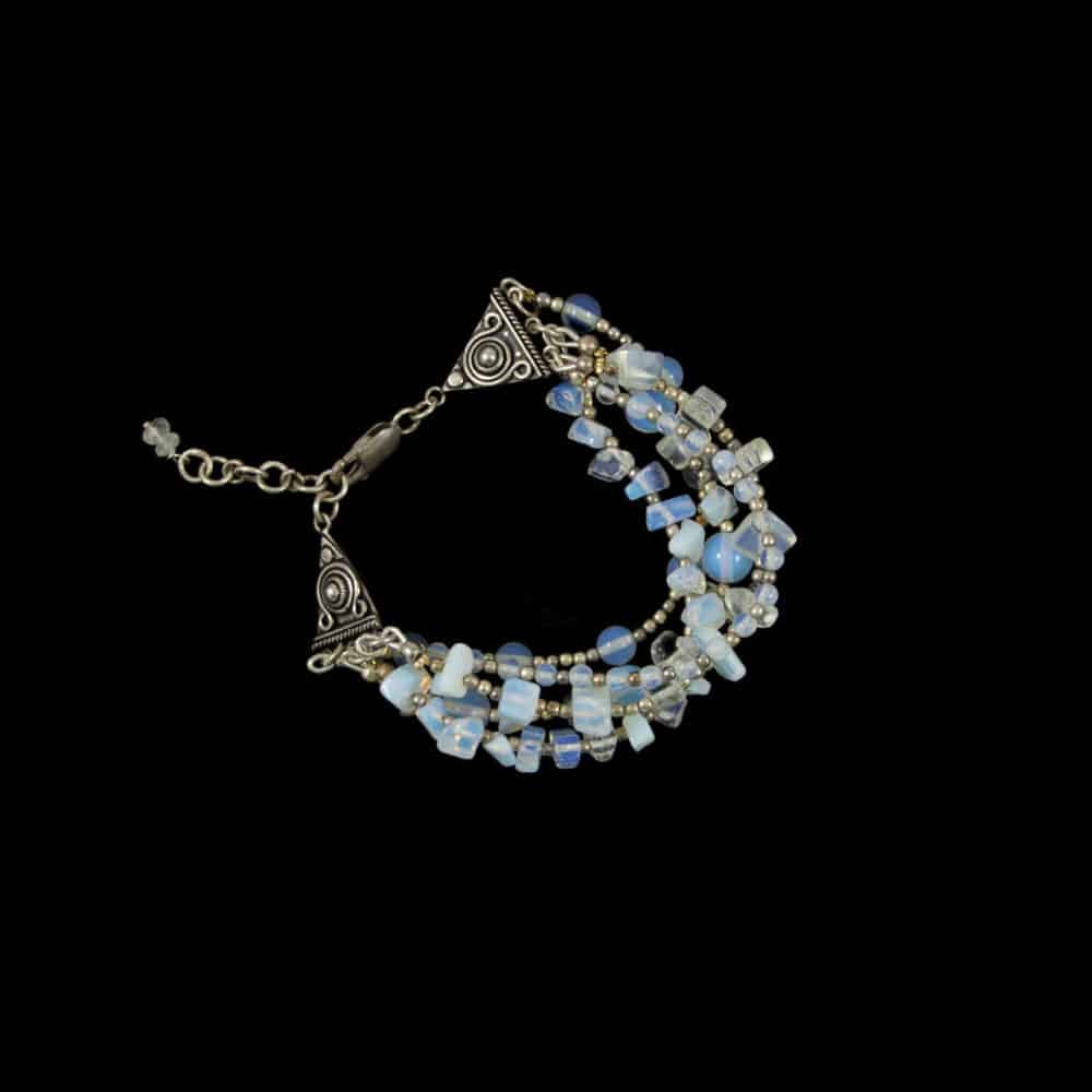 Bracelet de perles en pierre de lune