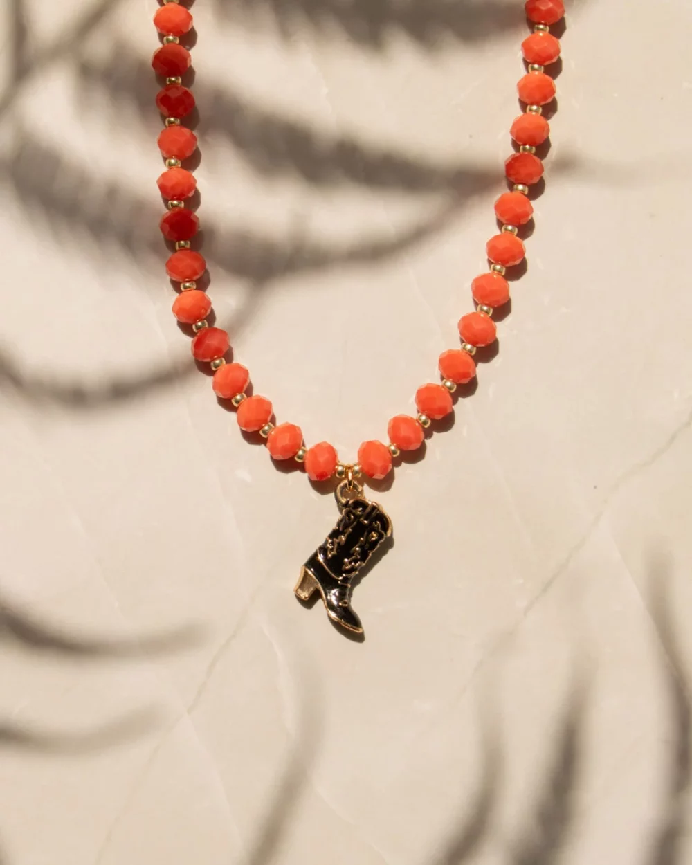 Collier Bottine Noir et Rouge - Image 3